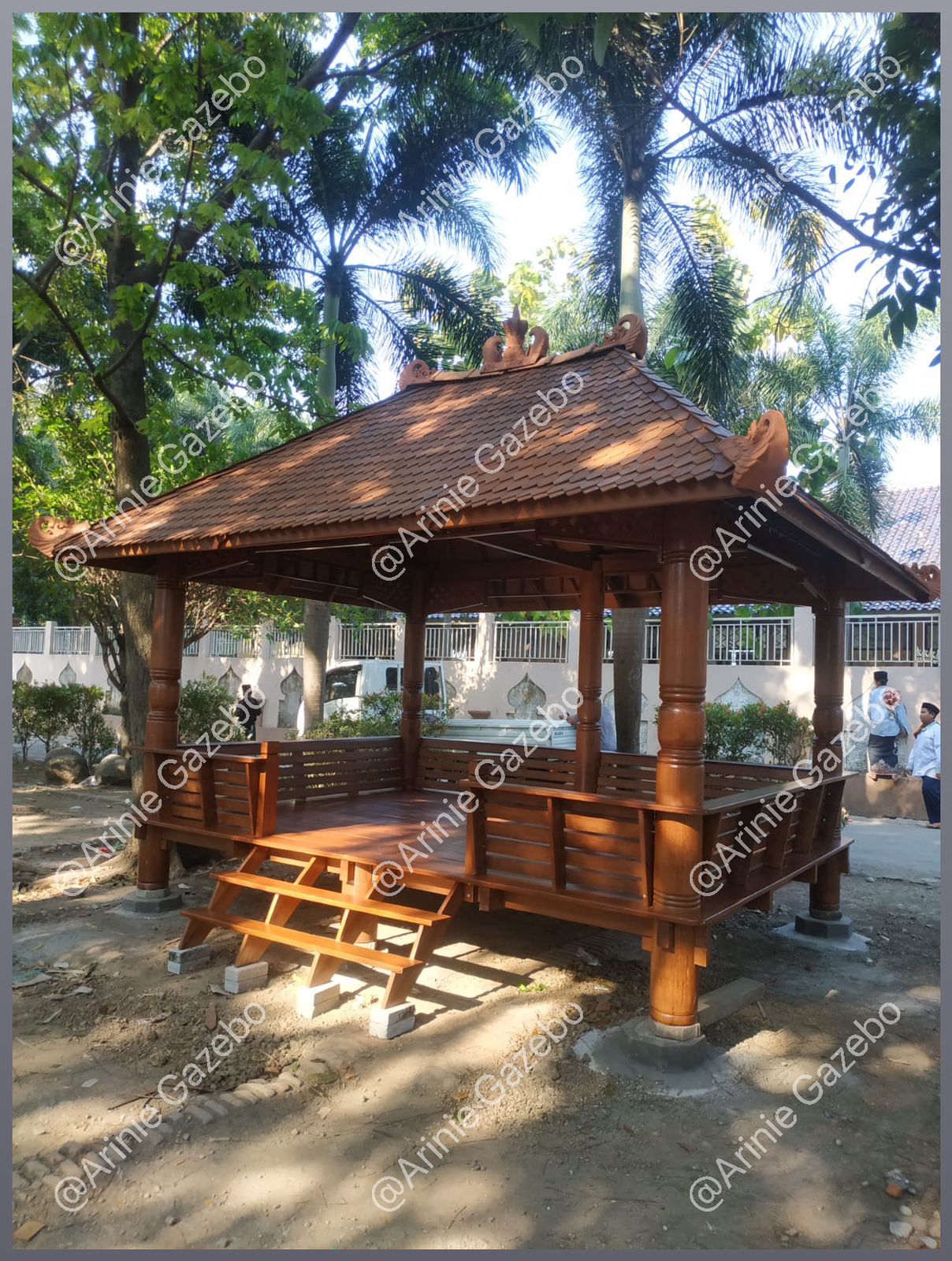 Harga Pembuatan Gazebo Kayu Jati di Sumber